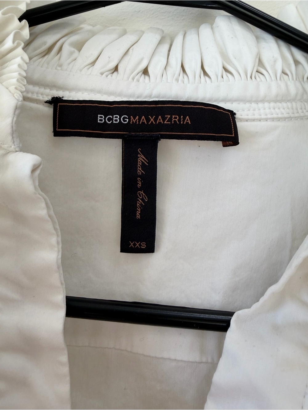 BCBGMaxAzria White Ruffle V-Neck Button-Down Blouse - Picture 4 of 9